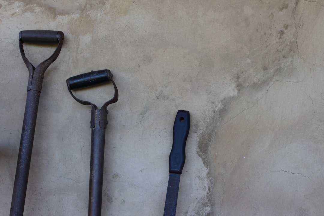 Entretien et maintenance préventive des marteaux-piqueurs : les clés pour des performances optimales en 2025 découvrez tout ce qu'il faut savoir sur les marteaux-piqueurs (jackhammers) : fonctionnement, usages, types et conseils pour choisir l'outil adapté à vos travaux de démolition ou de construction.